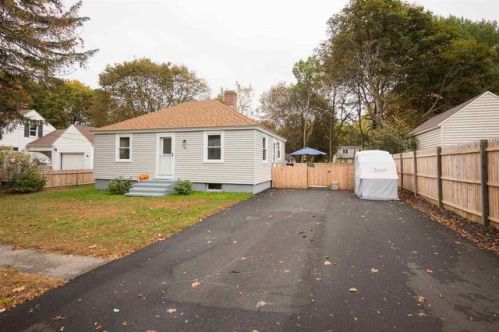 90 Decatur Rd, Portsmouth, NH 03801-4713