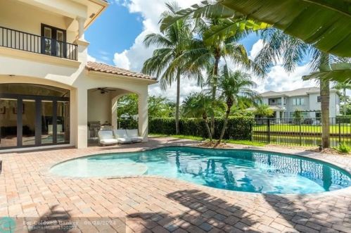 17894 Monte Vis Dr, Boca Raton FL 33496-1057 exterior