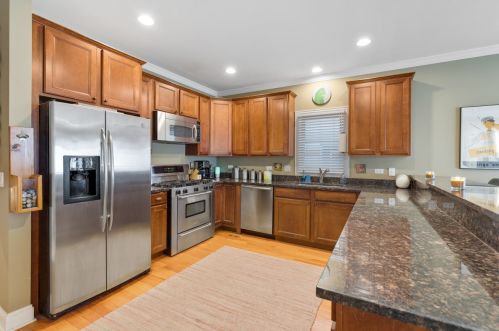 3419 Kolmar Ave, Chicago IL 60712-4703 exterior