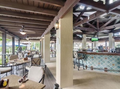 8418 Bent Crk Way, Naples FL 34114-9421 exterior