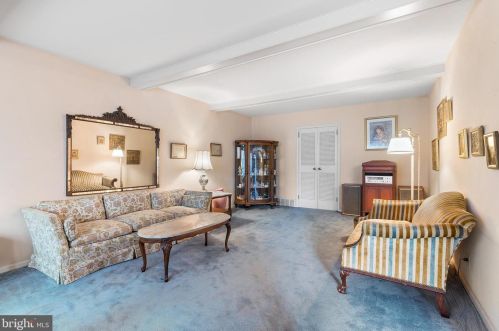 441 Moreland Rd, Huntingdon Valley PA 19006-7803 exterior