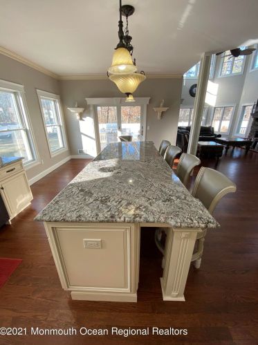 348 Central Blvd, Berkeley Township NJ 08721-3318 exterior