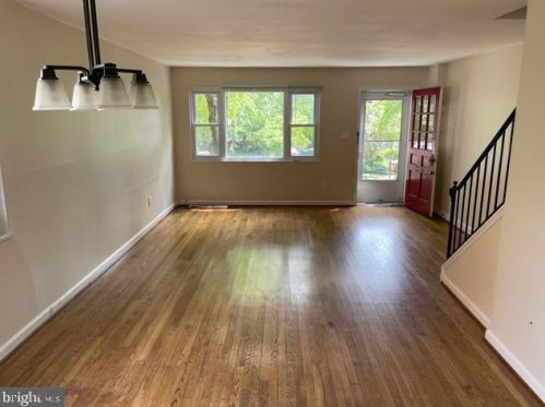 4221 Vermont Ave, Alexandria VA  22304-4950 exterior