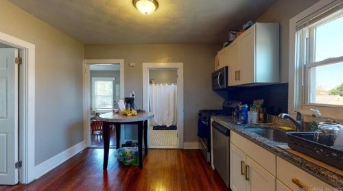 30 Chapman St, New Britain CT 06051-2807 exterior