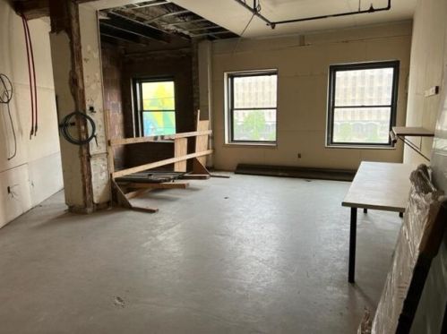 606 Wisconsin Ave, Milwaukee WI 53202-4600 exterior