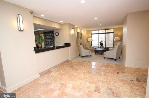 1808 Old Meadow Rd, Mc Lean VA  22102-1825 exterior