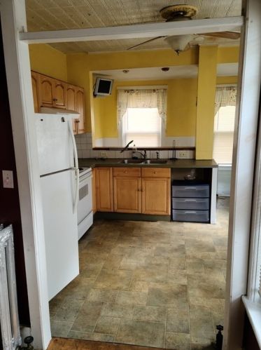 33 Clifton St, Worcester MA 01610-1329 exterior