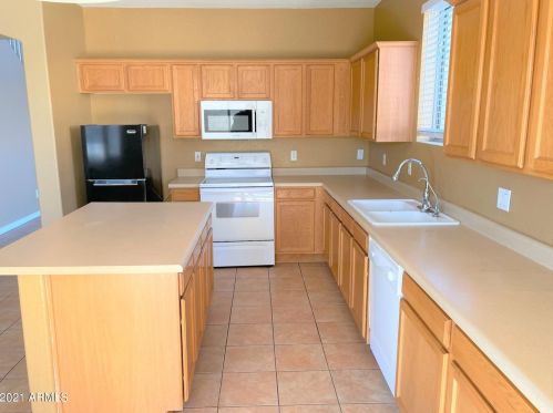 7309 38th Dr, Phoenix AZ  85041-6104 exterior