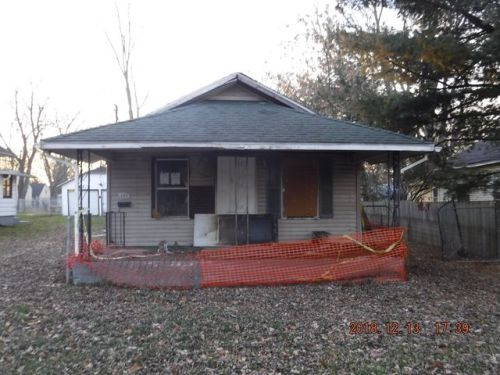 553 Gayle Ave, Kalamazoo, MI 49048-2118