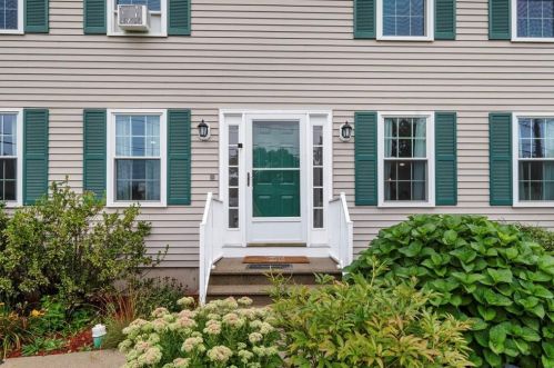 273 Oregon Ave, Woonsocket RI  02895-4959 exterior