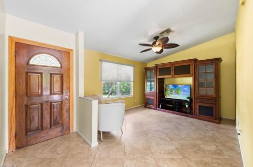 2940 8 Ave, Naples FL 34120-4920 exterior