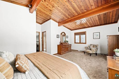 4906 Pike Lk Rd, Duluth MN 55811-9741 exterior