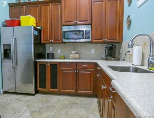 9780 Lindale Trace Blvd, Fort Pierce FL  34987-2411 exterior