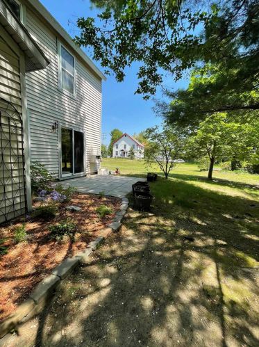 1 Matthew St, Concord NH  03301-3571 exterior