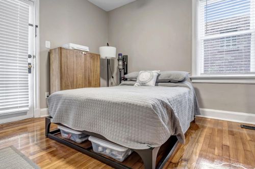 1129 Moorlands Dr, Saint Louis MO 63117-1527 exterior