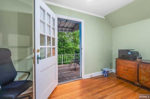 1084 Trafalgar St, Teaneck NJ  07666-1928 exterior