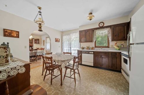 3 Pembroke Dr, Poughkeepsie NY 12603-4707 exterior