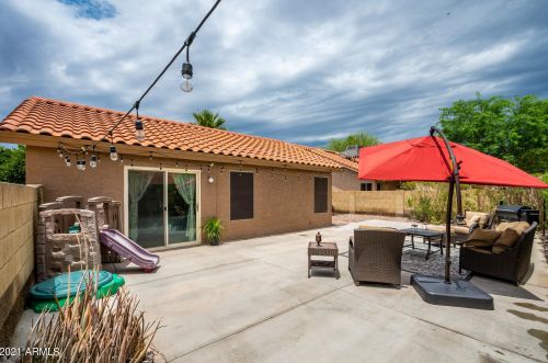1387 Carriage Ln, Chandler AZ 85224-1103 exterior