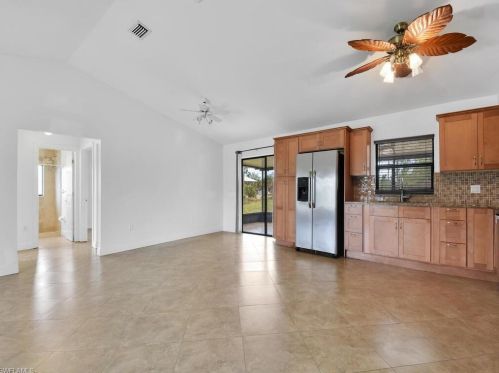 2370 8 Ave, Naples FL 34120-4917 exterior