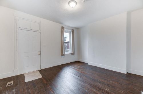 2221 Osage St, Saint Louis MO 63118-4212 exterior