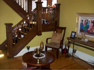 741 Bethune St, Detroit MI  48202-2708 exterior