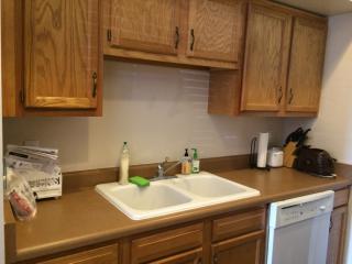 1013 Halcyon Rd, Tucson AZ  85719-2126 exterior