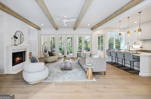 1266 Briardale Ln, Atlanta GA 30306-2624 exterior