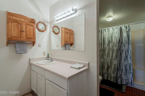 5960 Escondido Ln, Tucson AZ 85704-2815 exterior