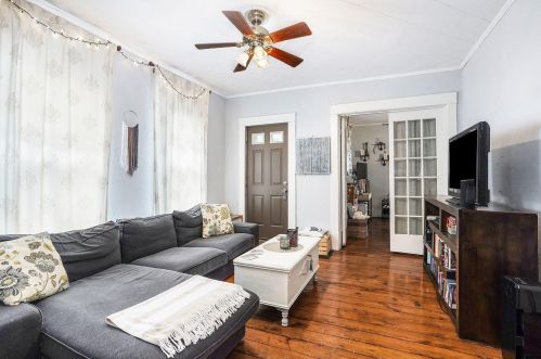 826 Fulton St, Grand Rapids MI 49506-1813 exterior