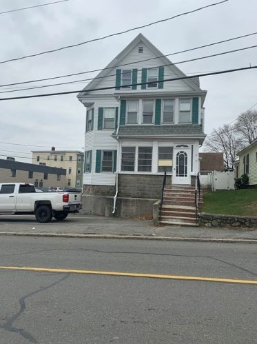 15 Prospect St, Woburn, MA 01801-4219