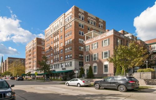 1028 Juneau Ave, Milwaukee WI 53202-2933 exterior