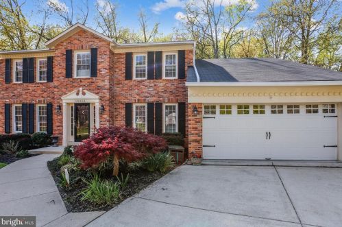 15520 Langside St, Silver Spring, MD 20905-4132