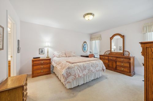 2235 Meadowglen Dr, Grand Rapids MI 49505-6302 exterior