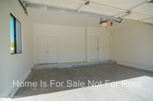 5690 Placita Amanecer, Tucson AZ  85718-4002 exterior