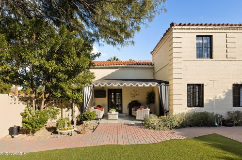 2050 11th Ave, Phoenix AZ  85007-1509 exterior