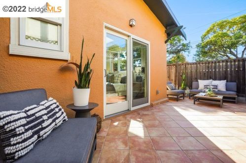 1553 San Lorenzo Ave, Berkeley CA 94707-1860 exterior