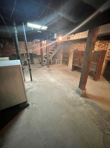 3303 Claremont Ave, Chicago IL 60620-5923 exterior