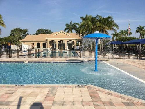 1725 Jamesport Dr, Fort Pierce FL 34953-4355 exterior