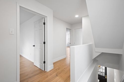 135 Bascom Ave, Pittsburgh PA  15214-1505 exterior