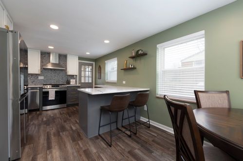 237 Gerrie Dr, Pittsburgh, PA 15241-1806