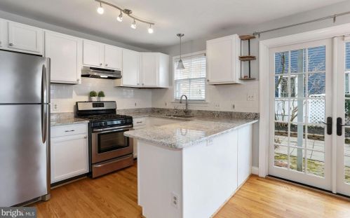 802 Pendleton St, Alexandria VA 22314-1854 exterior