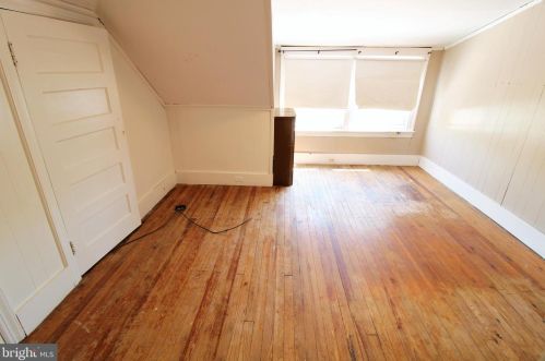 352 Johnson St, Philadelphia PA 19138-1110 exterior