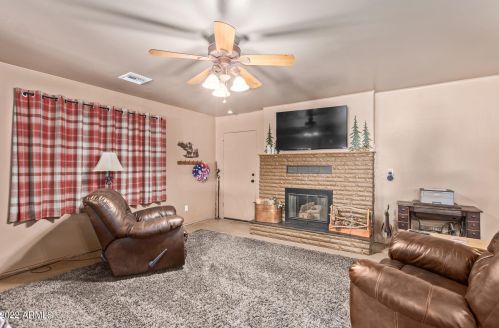 44219 12 St, Phoenix AZ 85086-7450 exterior