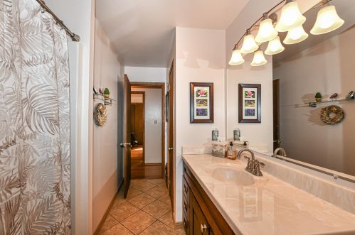 12024 Cleveland Ave, Milwaukee WI 53227-2908 exterior