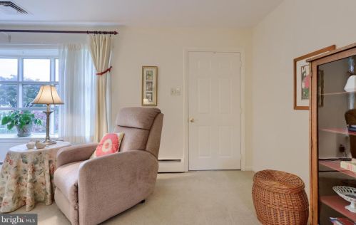 1926 Drexel Ave, Lancaster PA 17602-3302 exterior