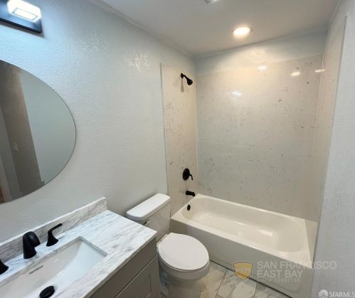 1502 Parkwood Pl, Concord CA 94521-2203 exterior