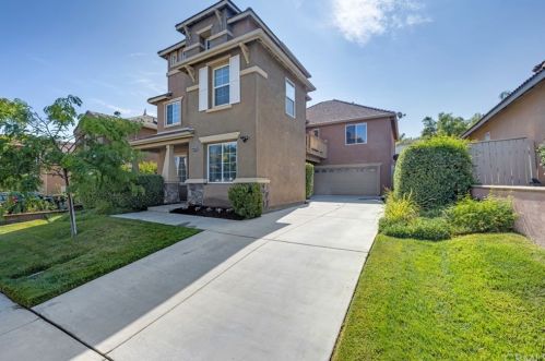 44454 Kingston Dr, Temecula, CA 92592-5621