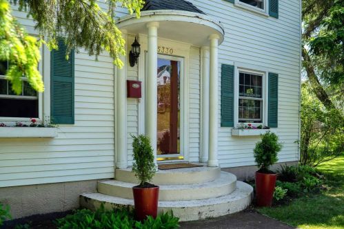 5330 Oakley St, Duluth, MN 55804-1321