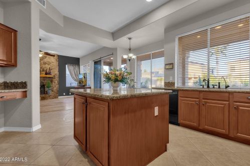 16647 15th Dr, Phoenix AZ  85045-0773 exterior