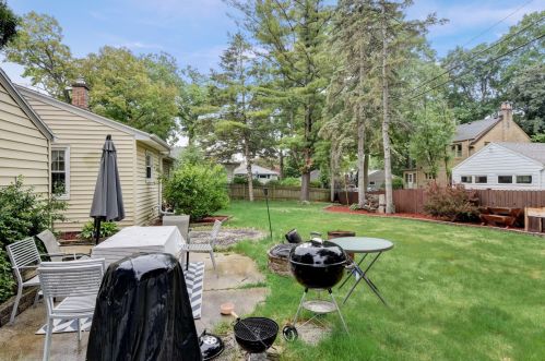 551 116, Milwaukee WI 53226-3610 exterior